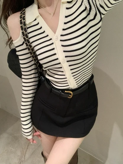 V-Neck Colar Cold Shoulder Sweater - Image 2