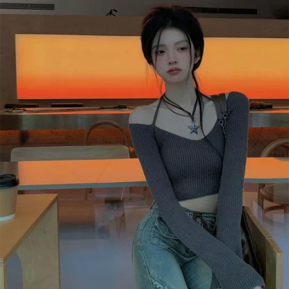 Knitted Cropped Off Shoulder Sweater - Image 3